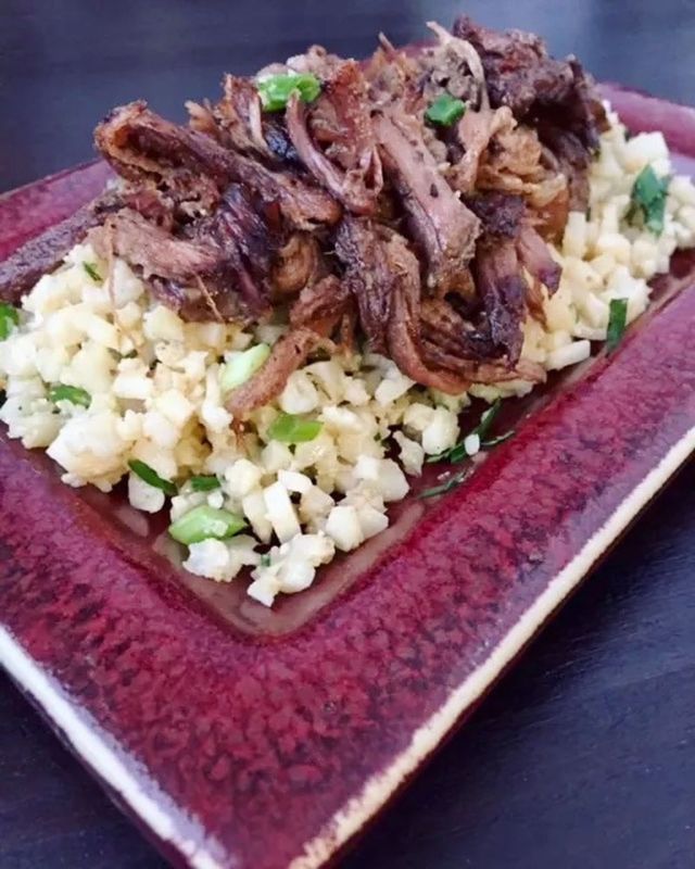 Don’t you love walking in the door and dinner is basically ready?! 🤩

Crockpot Beef Short Ribs will make a weekday dinner quick, easy and delish!! 

I whipped up some green beans using @thenewprimal coconut aminos, @primalkitchenfoods avocado oil + fresh garlic & cauliflower rice! Dinner was good-to-go 😋

You can get the Beef Short Rib recipe by clicking link in bio and tap the Recipes tab and search 👇🏼 Make ‘em & tag me! Or at least, just make them & let me know what you think! 😉

http://www.cocospaleokitchen.com/crockpot-beef-short-ribs/
.
.
.
.
.
#crockpot #beefshortribs #paleomeals #dinnerideas #healthyfood #quickandeasymeals #paleolifestyle #feedfeed #foodwithapurpose #healthandwellness #cocospaleokitchen